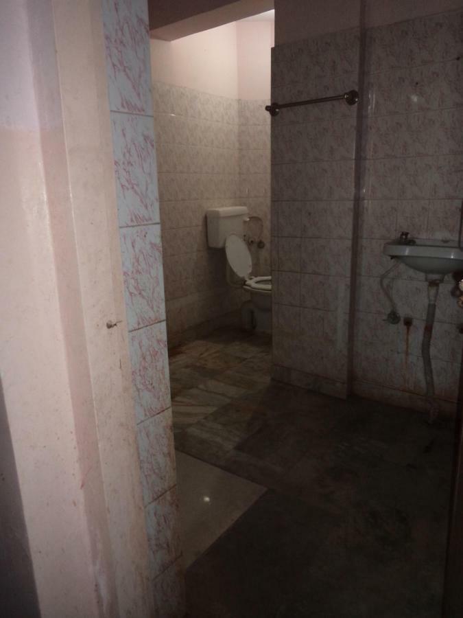 Hotel Sajan ชัยปุระ ภายนอก รูปภาพ