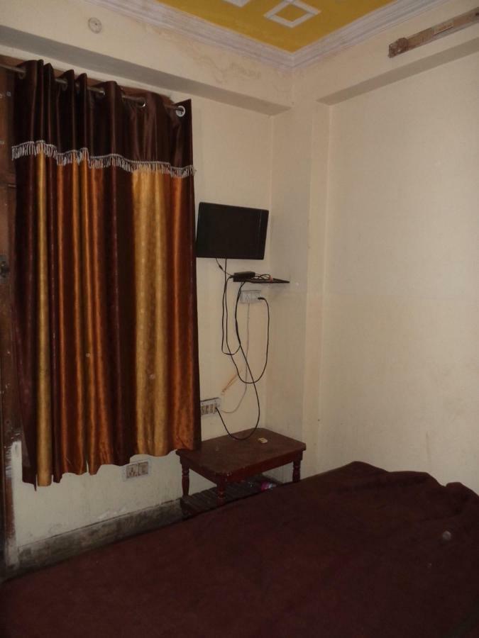 Hotel Sajan ชัยปุระ ภายนอก รูปภาพ